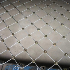 Сетка нержавеющая тросовая со скобочным креплением и ромбической ячейкой Н2 7х7 AISI 316 40х69х1 мм